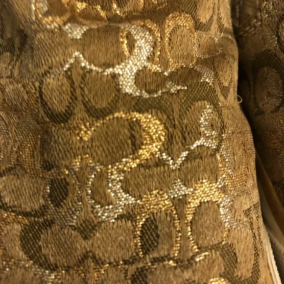Coach fur-lined deck shoes 8B pretty gold & silver Cs. - Picture 5 of 9